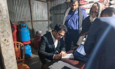 অতিরিক্ত দামে এলপিজি সিলিন্ডার বিক্রি, প্রতিষ্ঠানকে ১০ হাজার টাকা জরিমানা