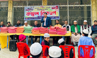 শীতার্তদের পাশে মনোহরগঞ্জ উপজেলা সাংবাদিক সমিতি