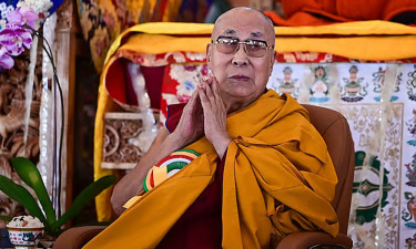 গ্র্যামি জিতলেন দালাই লামা