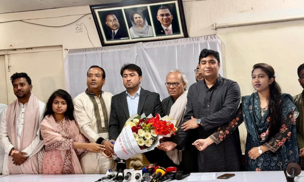 বিএনপিতে যোগ দিলেন জাকসু ভিপি জিতু