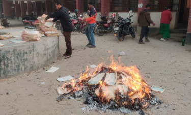 বোচাগঞ্জে প্রায় ৪ হাজার দলিল ধ্বংস
