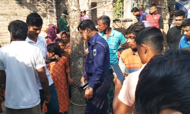 নেশার টাকা না পেয়ে বাবাকে কুপিয়ে হত্যা, ছেলে গ্রেপ্তার