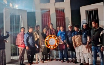 জয় বাংলা স্লোগান দিয়ে শহীদ মিনারে শ্রদ্ধাঞ্জলি নিবেদন আওয়ামী লীগের!