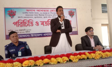 সরকারি অফিসে কোনো ফাইল আটকে রাখা যাবে না : আখতার হোসেন