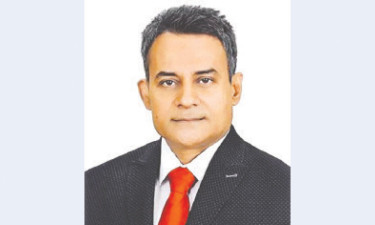 রাষ্ট্রের স্বার্থে নিজেদের নিবেদিত করুন