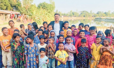 চরের শিশুদের বাতিঘর লালমনি বিদ্যাপীঠ