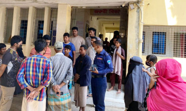 চট্টগ্রামে নির্মীয়মাণ ভবন থেকে পড়ে ২ শ্রমিক নিহত