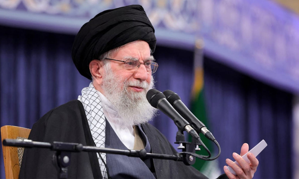 হামলার সময় কী করছিলেন খামেনি, জানাল ইরানের রাষ্ট্রীয় টিভি