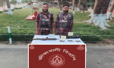 উখিয়ায় সীমান্তে এসএমজি-গুলি-ম্যাগাজিন উদ্ধার