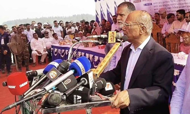 মুছাপুর রেগুলেটর না থাকায় নদীভাঙন রোধ করা যাচ্ছে না