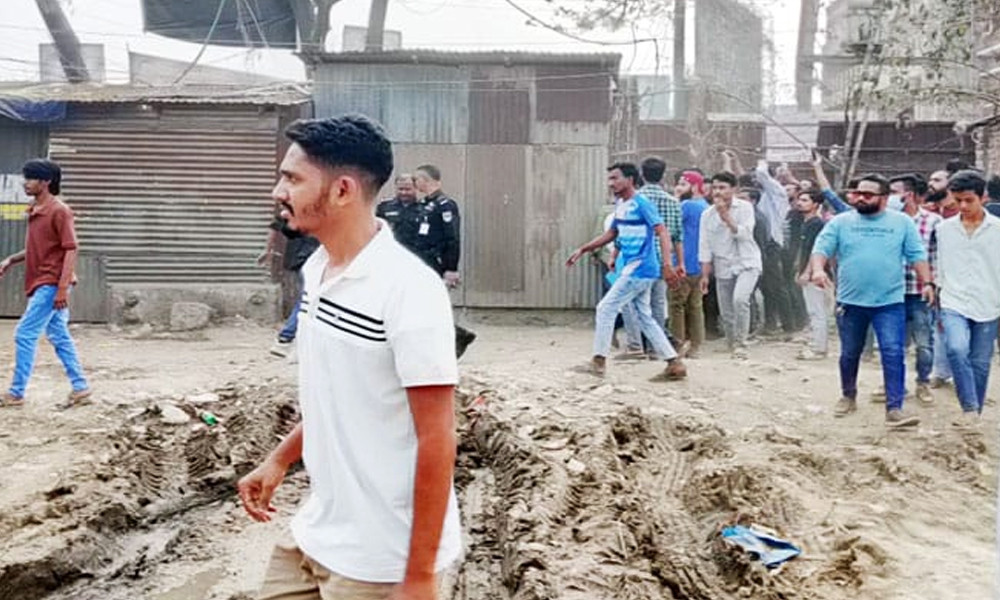 বালুঘাট দখল নিয়ে বিএনপির দুই পক্ষের সংঘর্ষ, আহত ১৫