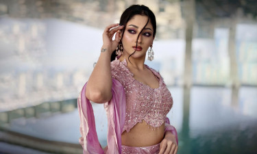 পূজা চেরী কি সিঙ্গেল?