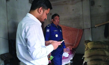 সিরাজগঞ্জে খাদ্যবান্ধব কর্মসূচির ১৫ বস্তা চাল জব্দ