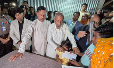 বাংলাদেশিদের আমেরিকান স্থাপনা এড়িয়ে চলার পরামর্শ প্রবাসী কল্যাণ মন্ত্রীর