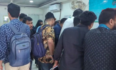 বরিশাল মহাসড়কে বাড়ছে যাত্রীর চাপ, ছুটি শেষে কর্মস্থলে ফিরছে মানুষ