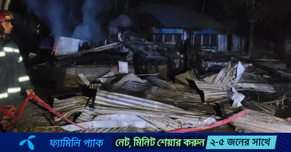 চিতলমারীতে দুই পক্ষের সংঘর্ষে নিহত ১, বাড়িতে অগ্নিসংযোগ