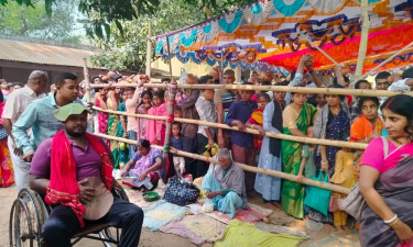 রাম নবমীতে ঠাকুরমান্দার রঘুনাথ জিউ মন্দিরে ভক্তদের ঢল