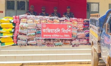 কসবায় বিপুলসংখ্যক ভারতীয় শাড়ি ও জিরা জব্দ