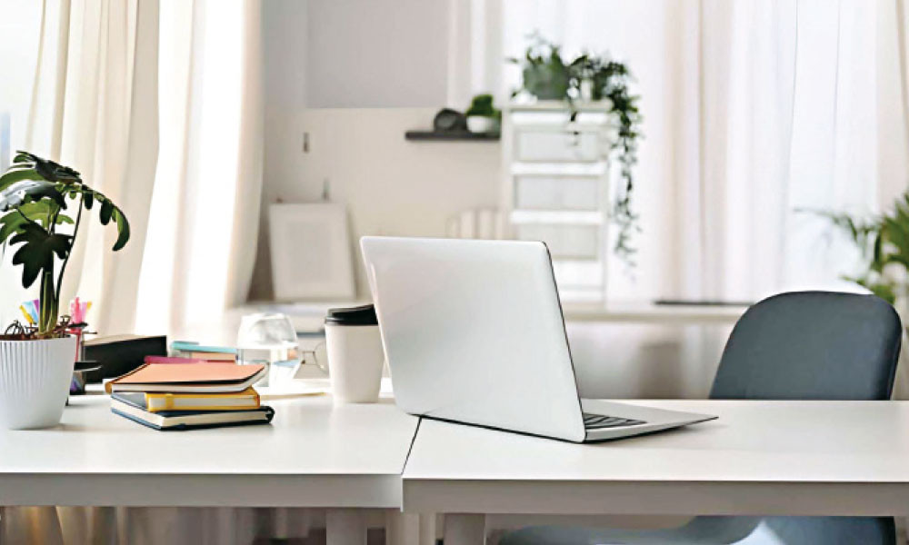 কর্মক্ষেত্রে অগ্রগতি লাভে সহায়ক ১০ গুণ