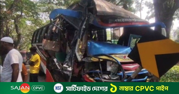 পিরোজপুরে ২ বাসের মুখোমুখি সংঘর্ষ, আহত ৬