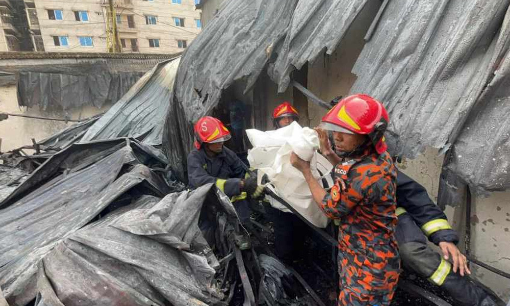 কেরানীগঞ্জে কারখানায় আগুন, নিহত বেড়ে ৬