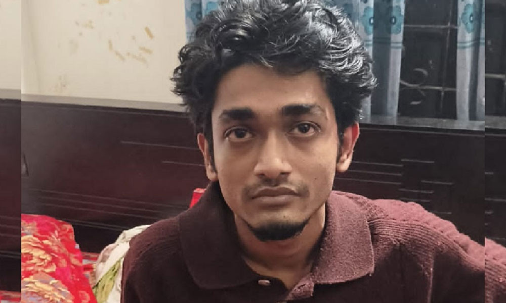 ঢাবি ছাত্রদল নেতাকে পুলিশে সোপর্দ, দল থেকে আজীবনের জন্য বহিষ্কার