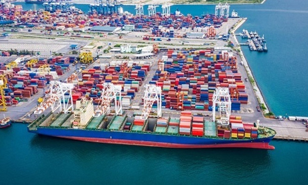 দেশে পৌঁছেছে জ্বালানি পণ্যবাহী ৪ জাহাজ