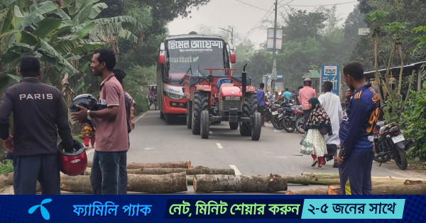 জামালপুরে ফিলিং স্টেশনে তেল না পেয়ে সড়ক অবরোধ