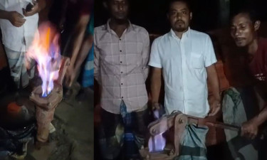 নলকূপ দিয়ে উঠছে গ্যাস, এলাকায় চাঞ্চল্য