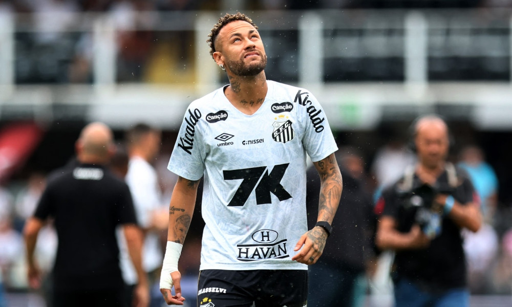 বিশ্বকাপ স্বপ্ন বাাঁচাতে ফের ছুরি-কাঁচির নিচে নেইমার