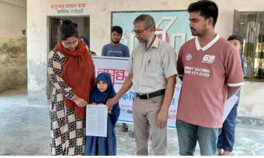 হাম প্রতিরোধে বসুন্ধরা শুভসংঘের সচেতনতামূলক লিফলেট বিতরণ