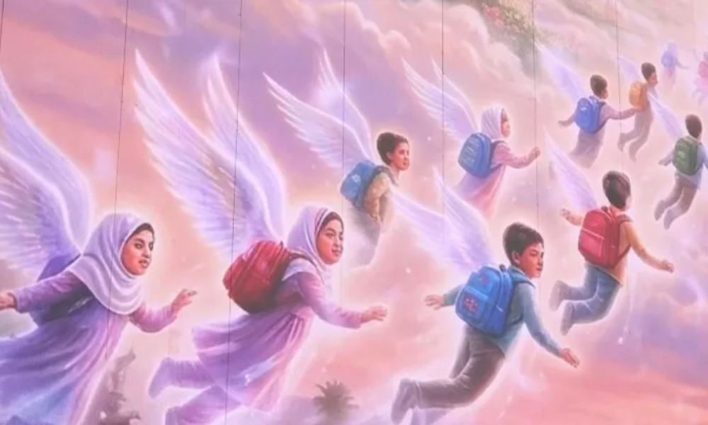 যুক্তরাষ্ট্র-ইসরায়েলি হামলায় মিনাব স্কুলে নিহতদের স্মরণ করল ইরানিরা