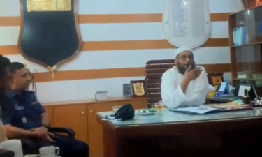 থানায় গিয়ে ওসিকে না পেয়ে চেয়ারে বসলেন এমপি, ভিডিও ভাইরাল