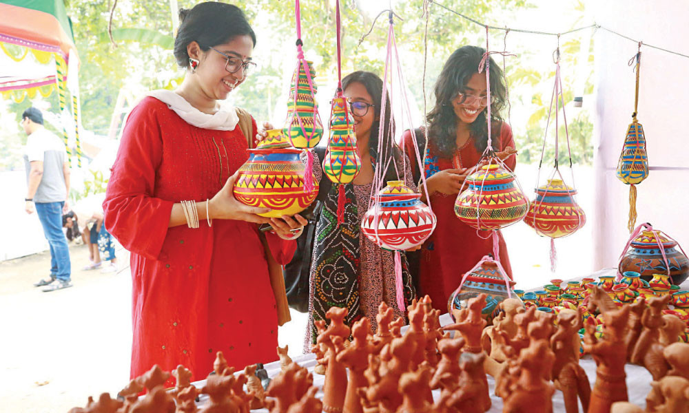 মুছে যাক গ্লানি ঘুচে যাক জরা