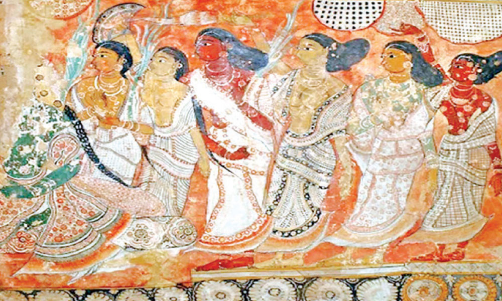 সময়ের ধারায় শাড়ির গল্প