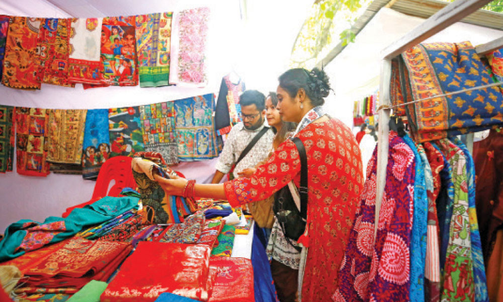 বৈশাখী অর্থনীতিতে উৎসবের রং