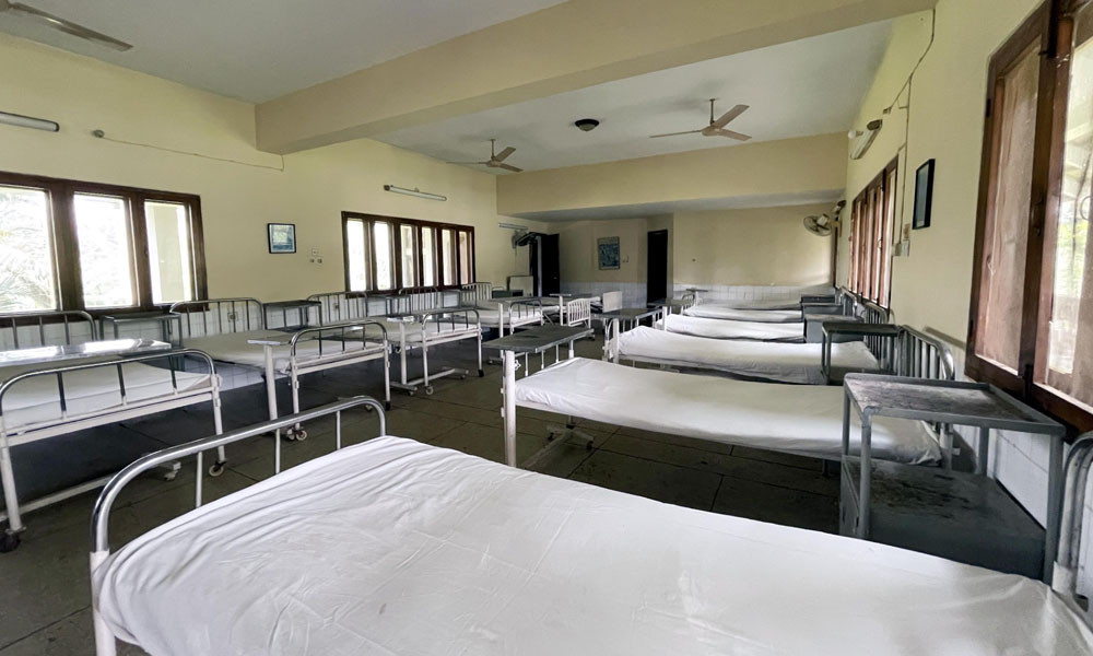 হাসপাতাল বন্ধ, ১৬ দিনে ৫ চা শ্রমিকের মৃত্যু