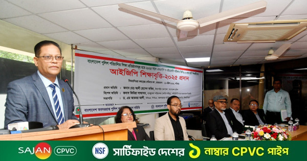 বিশ্বে বাংলাদেশের মর্যাদা বাড়াতে শিক্ষার্থীদের প্রতি আহ্বান আইজিপির