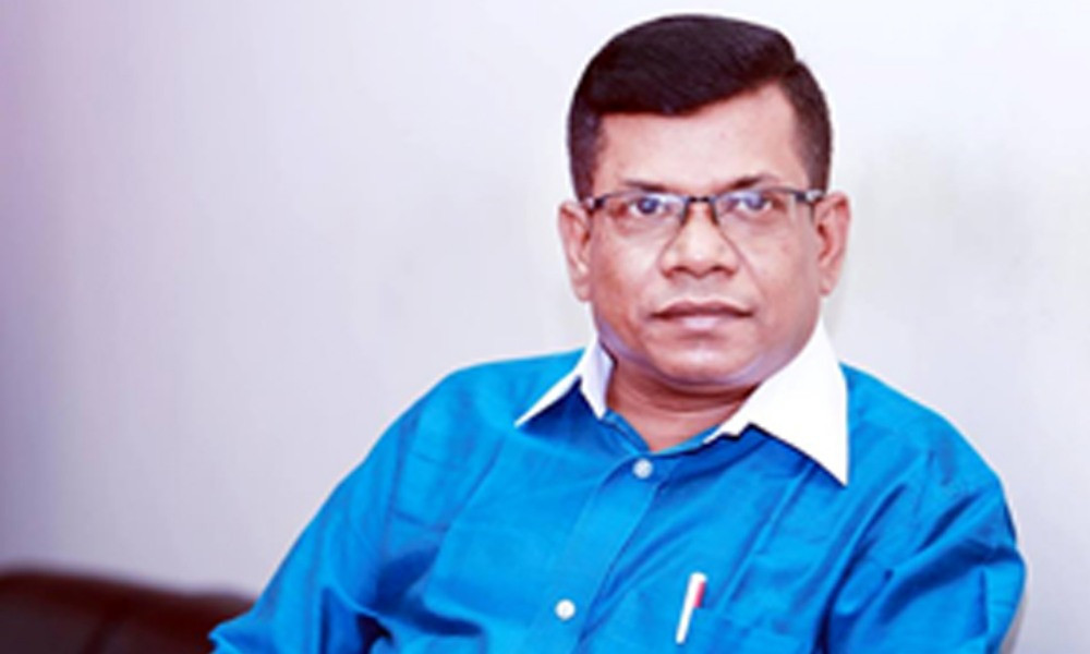 বাংলাদেশকে ভালোবাসব কর্মে, সততায়, শপথে এবং ত্যাগে