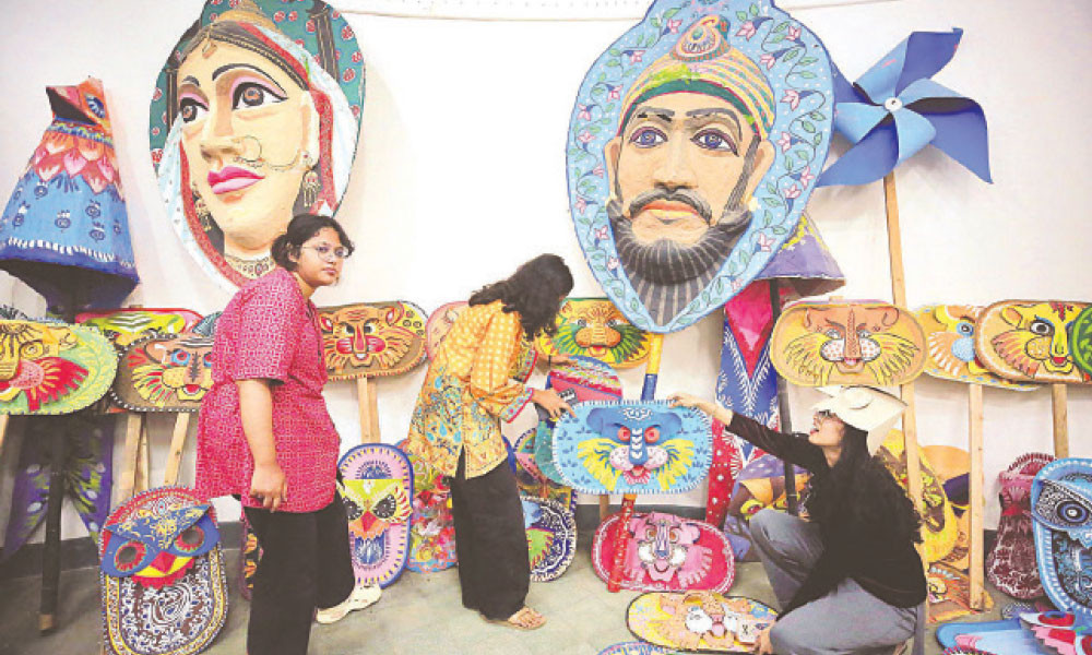 আজ চৈত্রসংক্রান্তি কাল পহেলা বৈশাখ