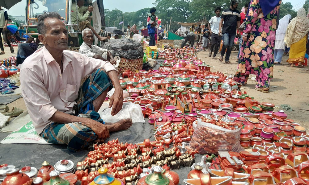 ভূঁইয়ারা নেই, চড়ক পূজা নেই- মেলা আছে