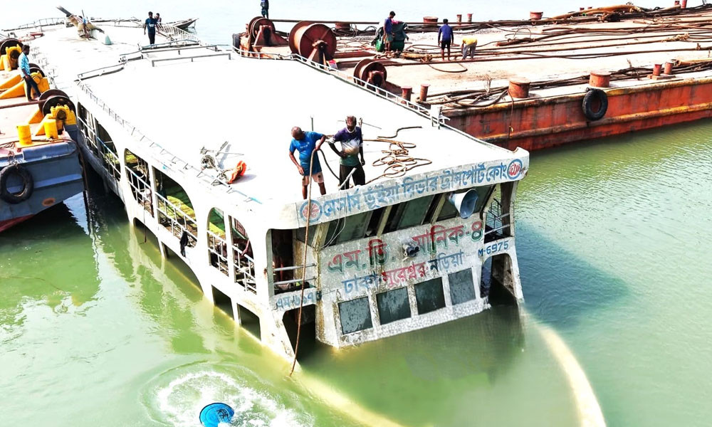 ড্রামের হাওয়ায় ভেসে উঠল এমভি মানিক