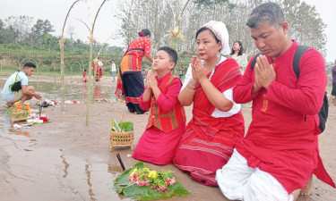 ফুল পূজায় ত্রিপুরাদের বৈসুর সূচনা