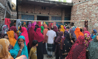 মেহেরপুরে গৃহবধূর ঝুলন্ত মরদেহ উদ্ধার, হত্যার অভিযোগ