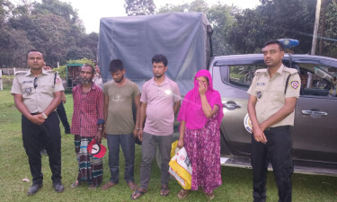 কুড়িগ্রামে ৩০০ পিস ইয়াবাসহ আটক ৪