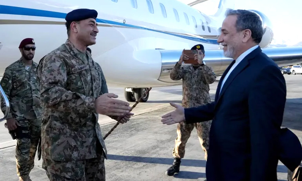 হঠাৎ ইরান গেলেন পাকিস্তানের সেনাপ্রধান, নেপথ্যে কী?