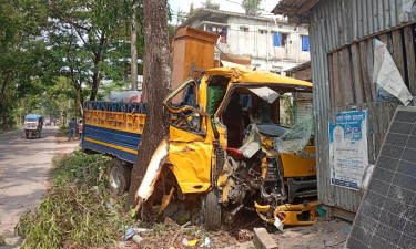 পটুয়াখালীতে ট্রাকচাপায় সাবেক ব্যাংক কর্মকর্তা নিহত
