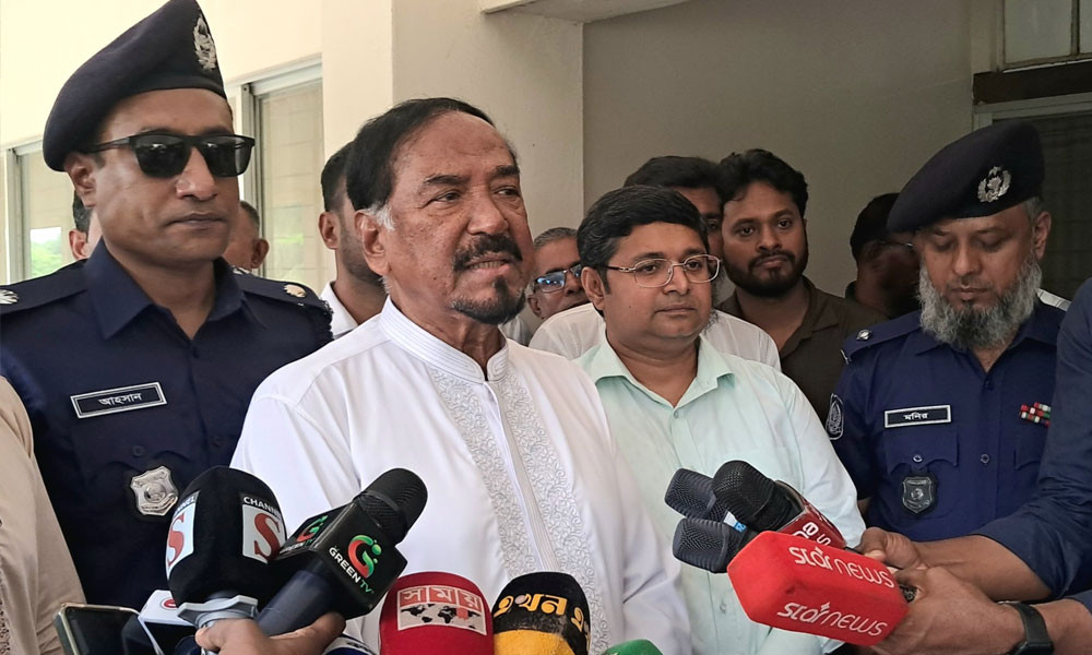 অন্তর্বর্তী সরকার দেশের মানুষের জন্য তেমন কিছুই করতে পারেনি