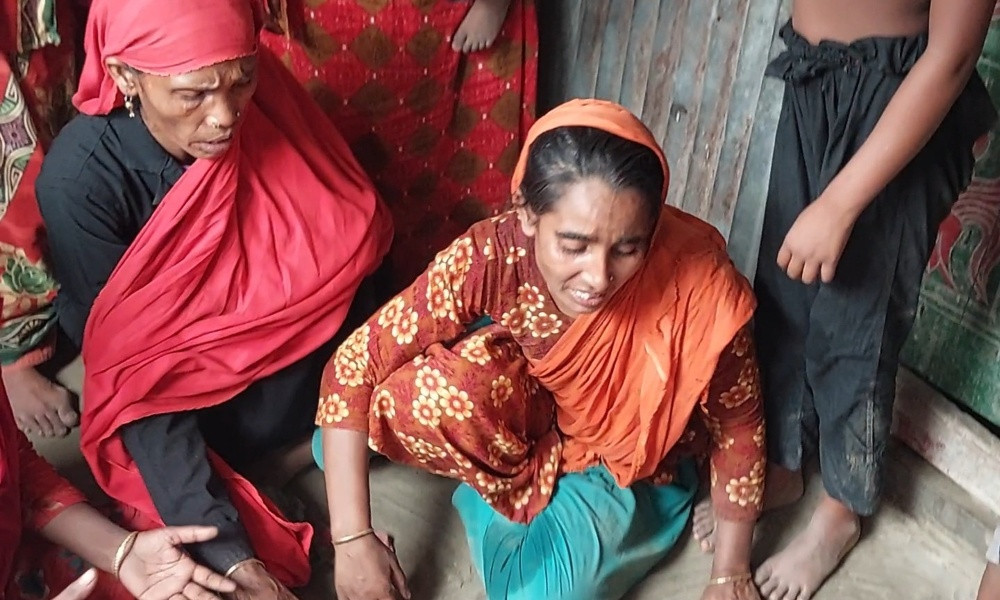 সিরাজগঞ্জে শিশুকে কুপিয়ে হত্যা