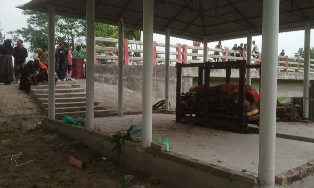 মোল্লাহাটে লাশ দাফন-সৎকারকে কেন্দ্র করে উত্তেজনা